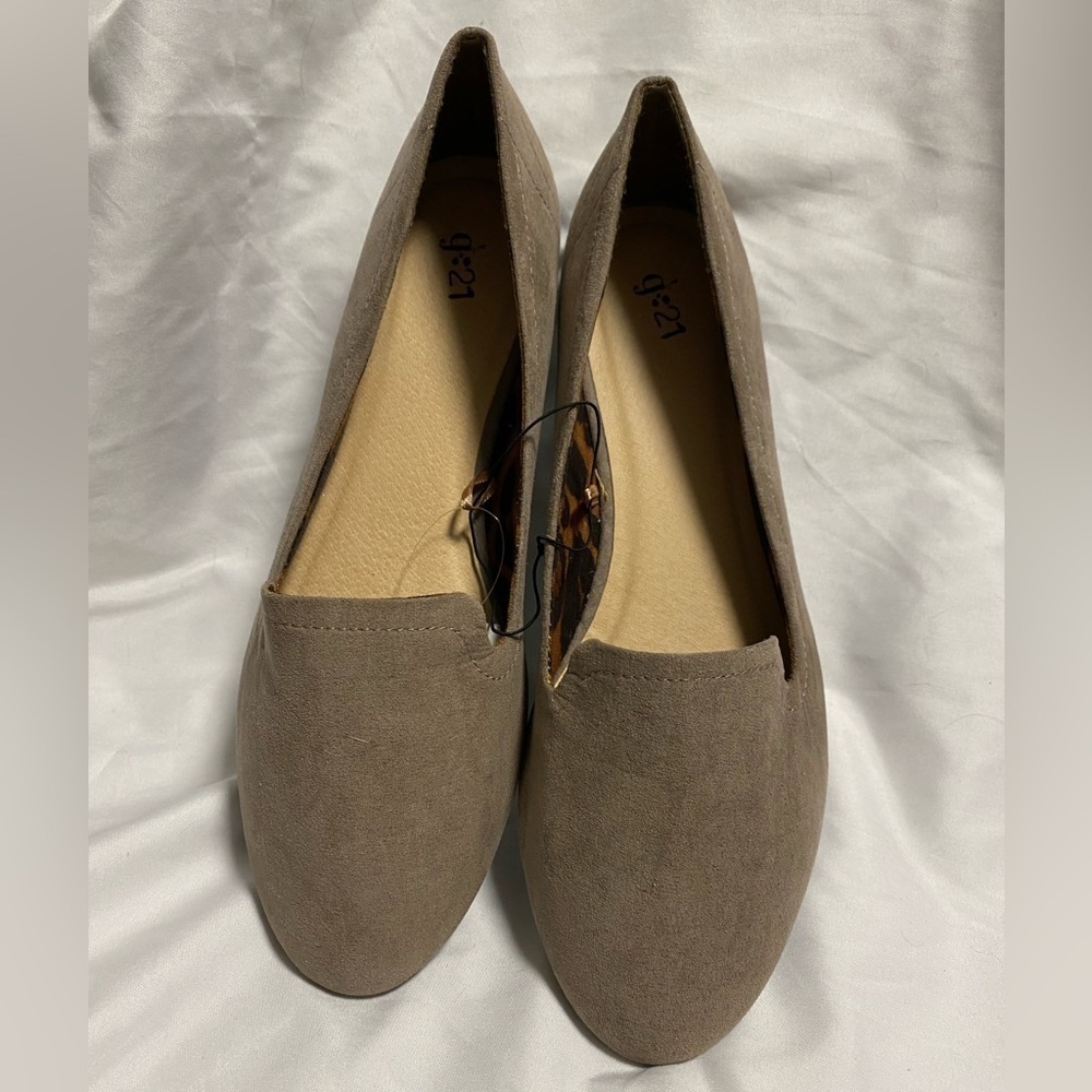 G21 by George Slip-On Flat Ballet Shoes,  mislabeled, more like size 11